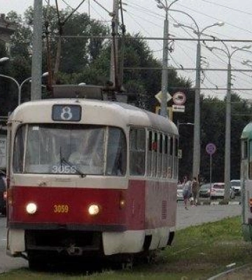 У Харкові частково відновили рух громадського транспорту