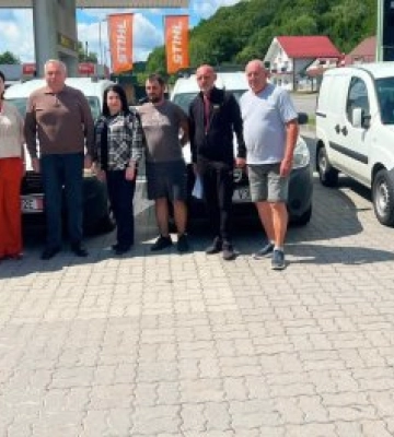 Допомога на колесах: Закарпаття отримало важливий гуманітарний подарунок із Чехії