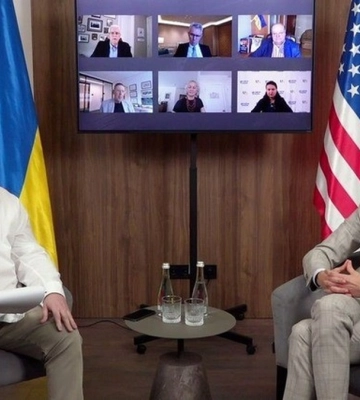 Украина является краеугольным камнем нового атлантического будущего, убежден Яценюк