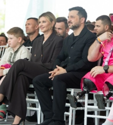 Президент і перша леді зустрілися з ветеранами Superhumans