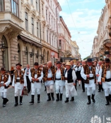 37-й Міжнародний фольклорний фестиваль «Буковинські зустрічі» розпочався у Чернівцях