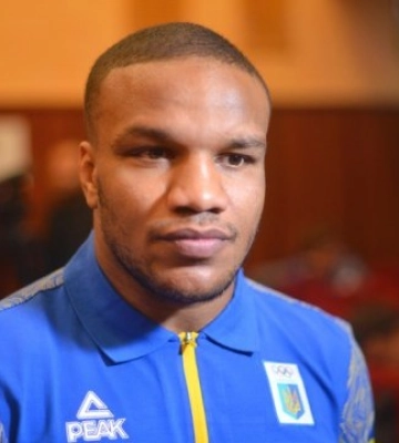 Беленюк з перемоги дебютував у MMA