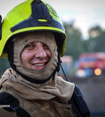 На Полтавщині рятувальники ліквідували пожежу після ворожої атаки
