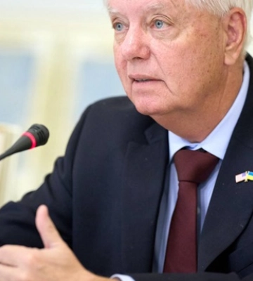 Зеленский отреагировал на смерть Линдси Грэма