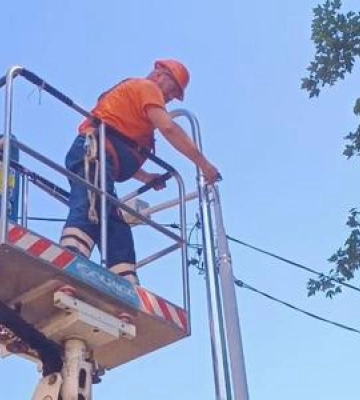 У Полтаві облаштували нове освітлення на пішохідній зоні вулиці 23 Вересня