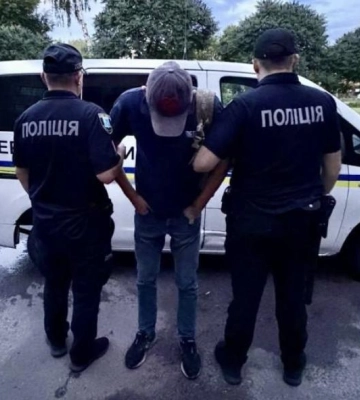 У Сумах після російського обстрілу чоловік зрізав тролейбусні дроти: правоохоронці затримали зловмисника