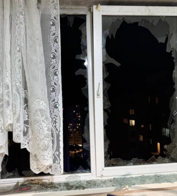 Россия атаковала Одесскую область дронами, есть попадания в многоэтажку и строительный супермаркет