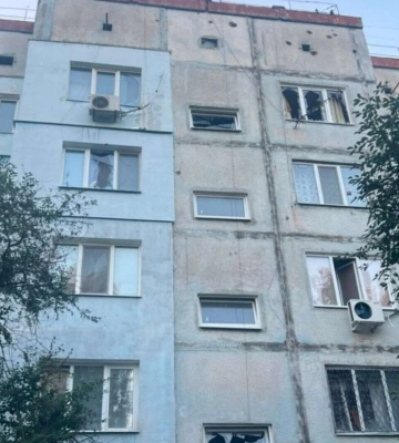 Ворог атакував чотири райони Дніпропетровщини: виникли пожежі, є постраждалий
