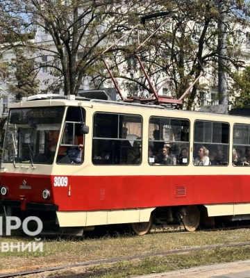 В Днепре на проспекте Б. Хмельницкого временно ограничили движение: информация для водителей и пассажиров
