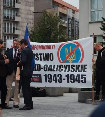 Без руки Кремля не минулося: у Варшаві пройшов "Волинський марш" з антиукраїнськими наративами