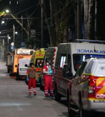 Рятувальники деблокували тіла двох людей з-під завалів зруйнованого Росією будинку в Запоріжжі