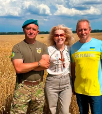 «Буде хліб — буде й Перемога!»: на Київщині провели «Воєнні зажинки-2026», де перші снопи скосили українські артилеристи