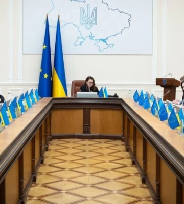 Кадровое соотрясние ко Дню государственности. Кто кого заменит в Кабмине и каких изменений в правоохранительных органах и среди дипломатов ожидать от Зеленского