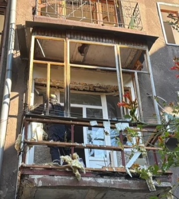 Руйнування у двох районах Запоріжжя: екологи показали наслідки ударів по місту 11 та 13 липня, — ФОТО