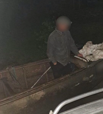 На Дніпрі в Черкасах чоловік незаконно виловив майже 300 рибин