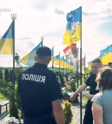 На Хмельниччині суд покарав жінку за наругу над могилою Героя України, льотчика Олексія Меся