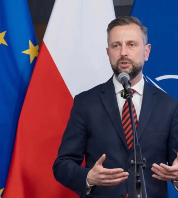 Голова Міноборони Польщі назвав відірваними від реальності заклики послабити допомогу Україні