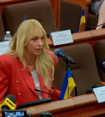 Зеленському можна, а іншим ні? Полякова влаштувала публічні розбірки через недопуск на Євробачення