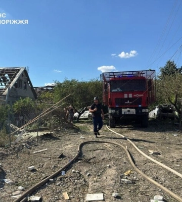 Рашисти вдарили КАБами по Запоріжжю та передмістю — семеро травмованих
