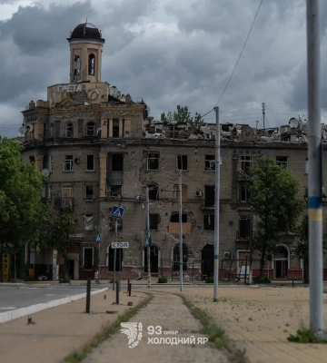 Стало известно, сколько гражданских остаются в Донецкой области