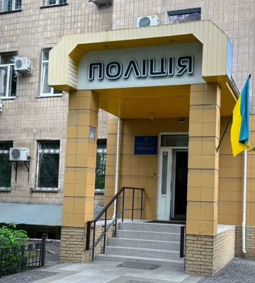На Полтавщині поліція затримала зловмисника, який під погрозою ножа пограбував людину