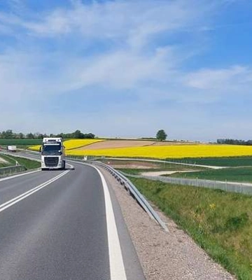 Польша получит миллиард евро на дороги, в том числе в Украину