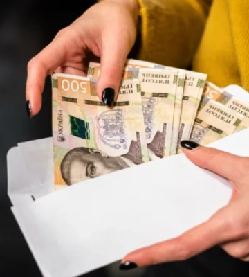 Роботодавець може утримати 50% із зарплати: у яких випадках це дозволяє закон