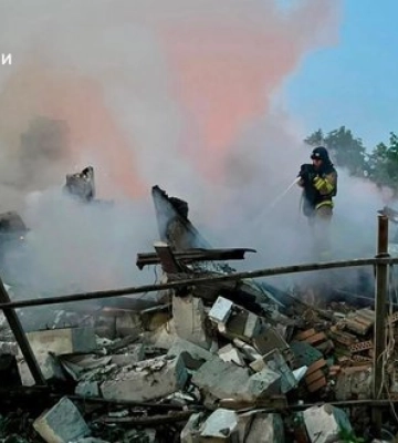 Наслідки ворожих ударів на Сумщині: четверо постраждалих та десятки пошкоджених об’єктів