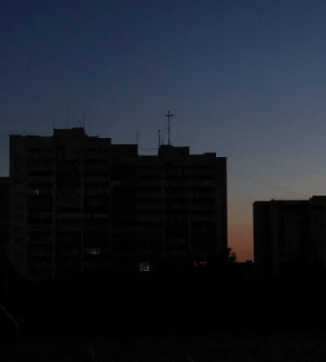«По слухам нам включают свет, но мы полностью обесточены». В Крыму преследуют за жалобы на энергокризис