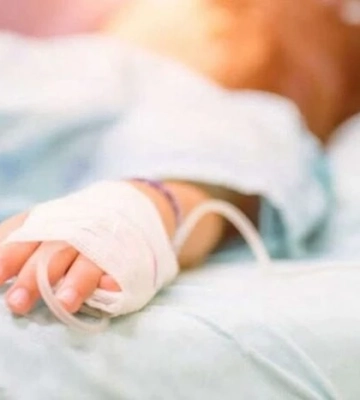 У Чернівцях судитимуть матір, чий 11-річний син із ДЦП помер від виснаження