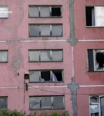 У Сумах російський дрон пошкодив багатоповерхівку