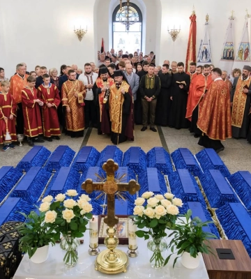 У Дрогобичі перепоховали 26 жертв репресій НКВС, знайдених під час розкопок