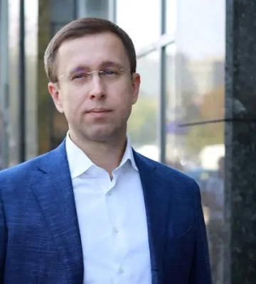 Сімейний бізнес Корецького. Журналісти дослідили, на чому заробляє родина майбутнього глави уряду