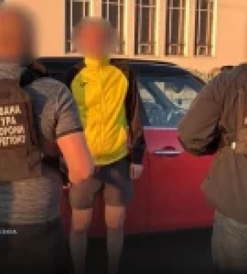 На Тернопільщині затримали заступника начальника ТЦК за вимагання 35 тисяч гривень хабаря