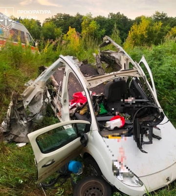 Россияне ударили по гражданскому автомобилю на Харьковщине: водитель погиб