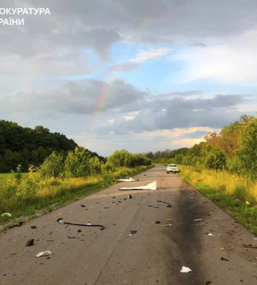 Російський дрон влучив у цивільне авто на Харківщині: загинув водій