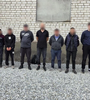 Суд на Закарпатті відправив за ґрати трьох переправників ухилянтів