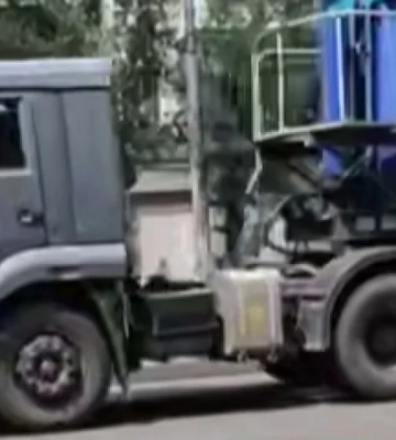 Россия перебрасывает войска через Мариуполь, маскируя колонны под гражданские автомобили
