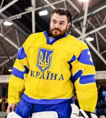 Вратаря сборной Украины по хоккею Эдуарда Захарченко призвали в ВСУ