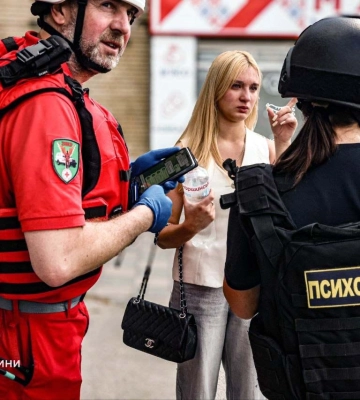 П’ятеро людей ушпиталені внаслідок влучання російського дрона в Київському районі Харкова 