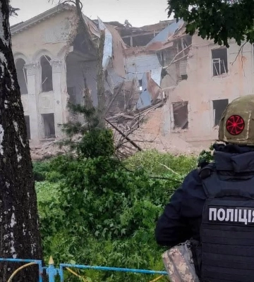 За добу через російські атаки на Сумщині постраждали 17 людей, серед них дитина – поліція