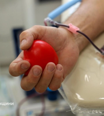 Рятувальники Рівненщини здали кров для поранених українських військових