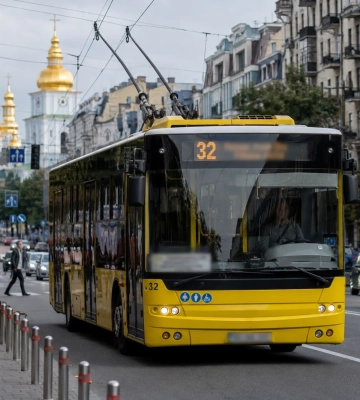 У Києві з 15 липня подорожчав проїзд у громадському транспорті: хто має право на пільги та знижки