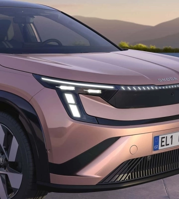 Семь мест и «хрустальное лицо»: Skoda выводит на рынок электрический SUV Peaq