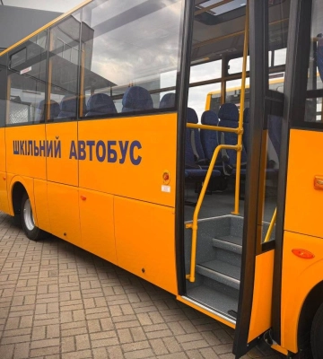 Дві одеські школи вперше отримали власний автотранспорт 