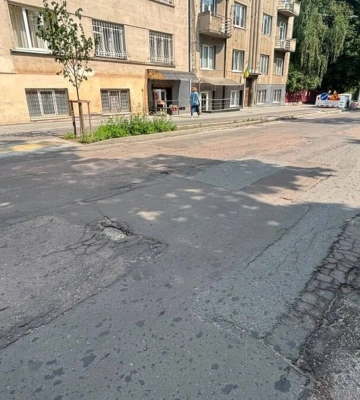 У Львові продовжать ремонт вулиці Героїв УПА