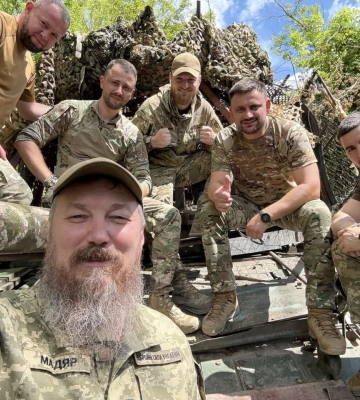Зеленський відзначив Мадяра орденом Богдана Хмельницького І ступеня