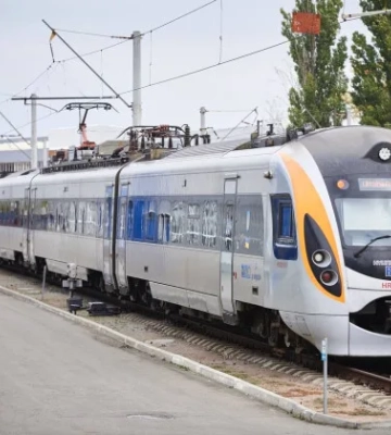 УЗ призначила додатковий швидкісний потяг із Києва