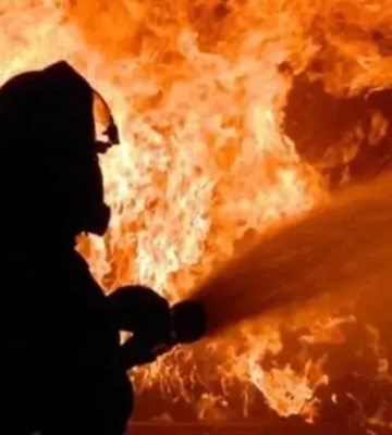 У Подільському районі Києва загорілося нежитлове приміщення, пожежу локалізували