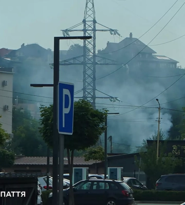 В Ужгороді горіла дерев’яна альтанка